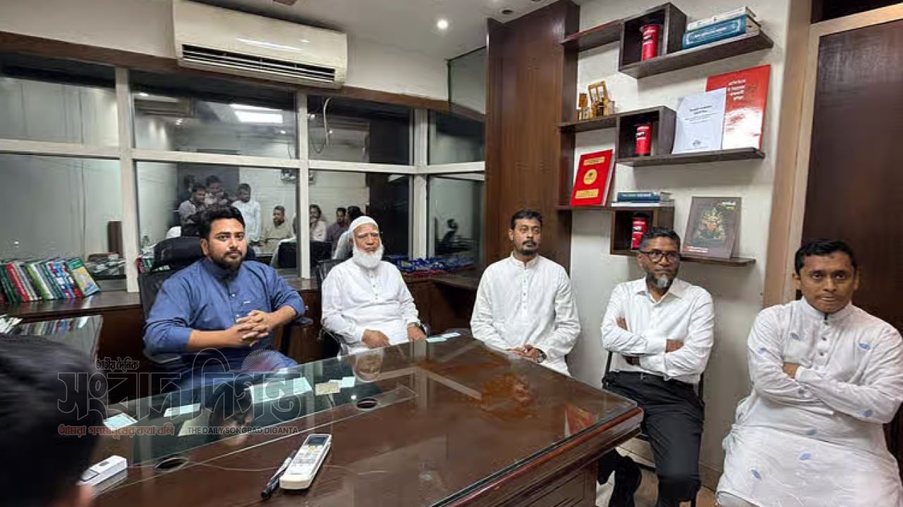ঢাকার দুই সিটিতে জামায়াত এনসিপি মুখোমুখি