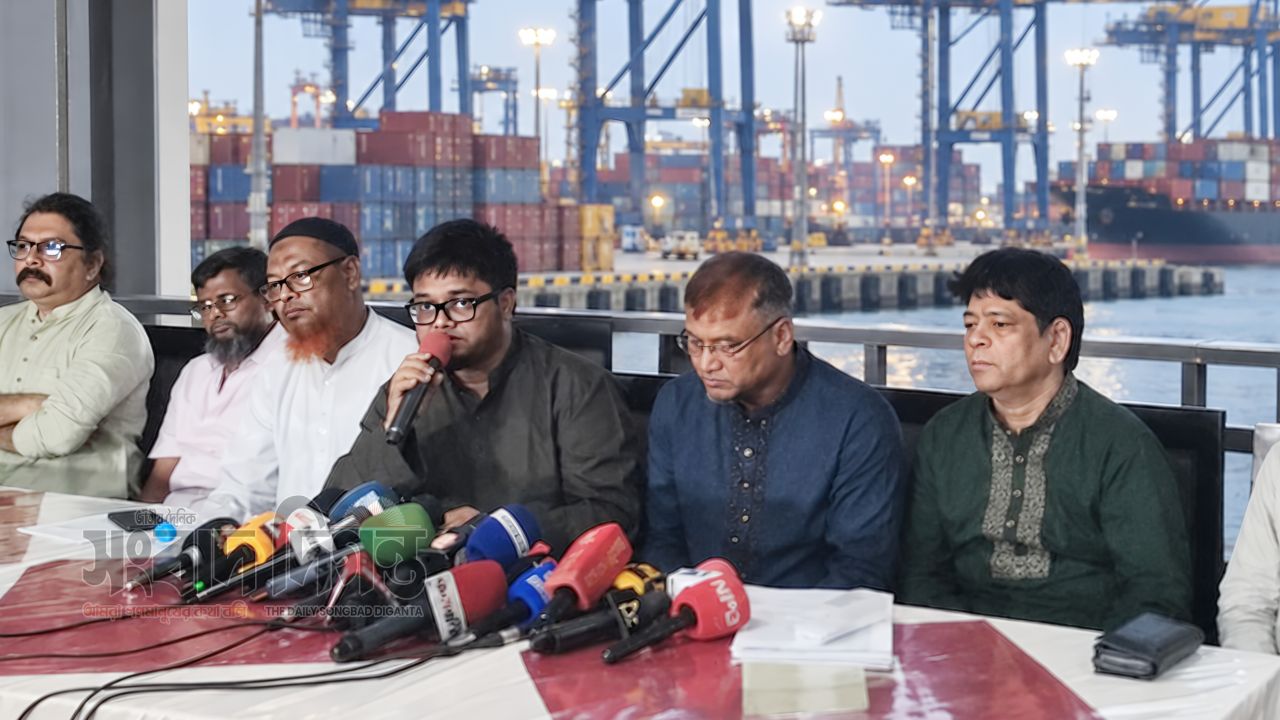এনসিটি ইজারা ইস্যুতে বন্দরে নতুন সমীকরণ ৪ দাবিতে ২ দিনের আলটিমেটাম