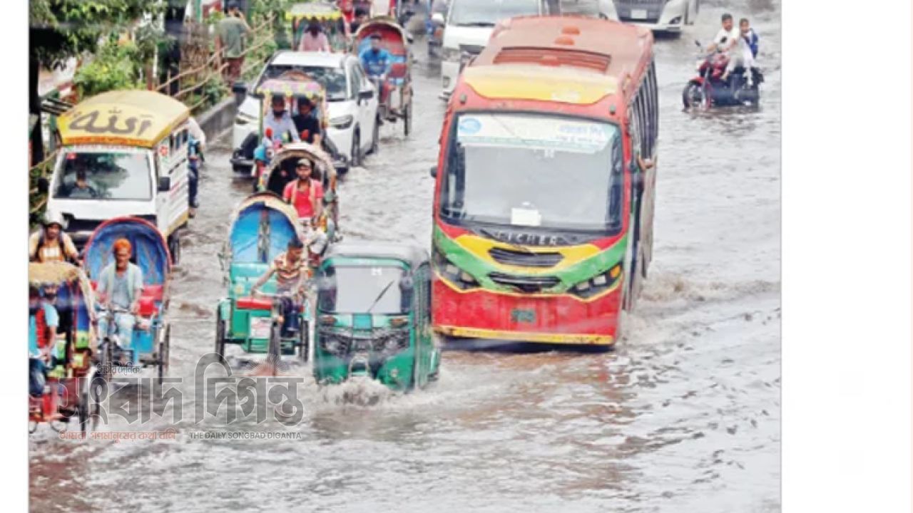 চার প্রধান নিষ্কাশন পথ সংকুচিত হয়ে ডুবছে রাজধানী 