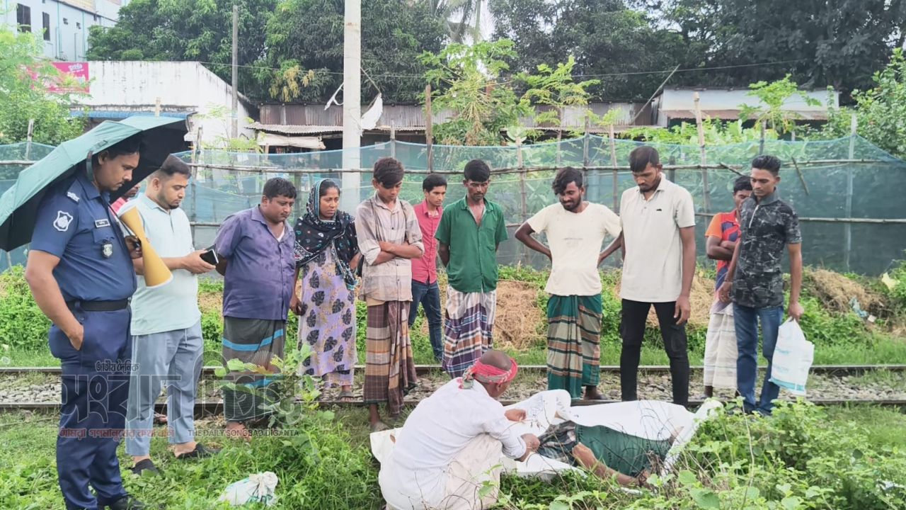 জয়দেবপুরে রেললাইনের পাশে যুবকের মরদেহ উদ্ধার, ফিঙ্গারপ্রিন্টে পরিচয় শনাক্ত 