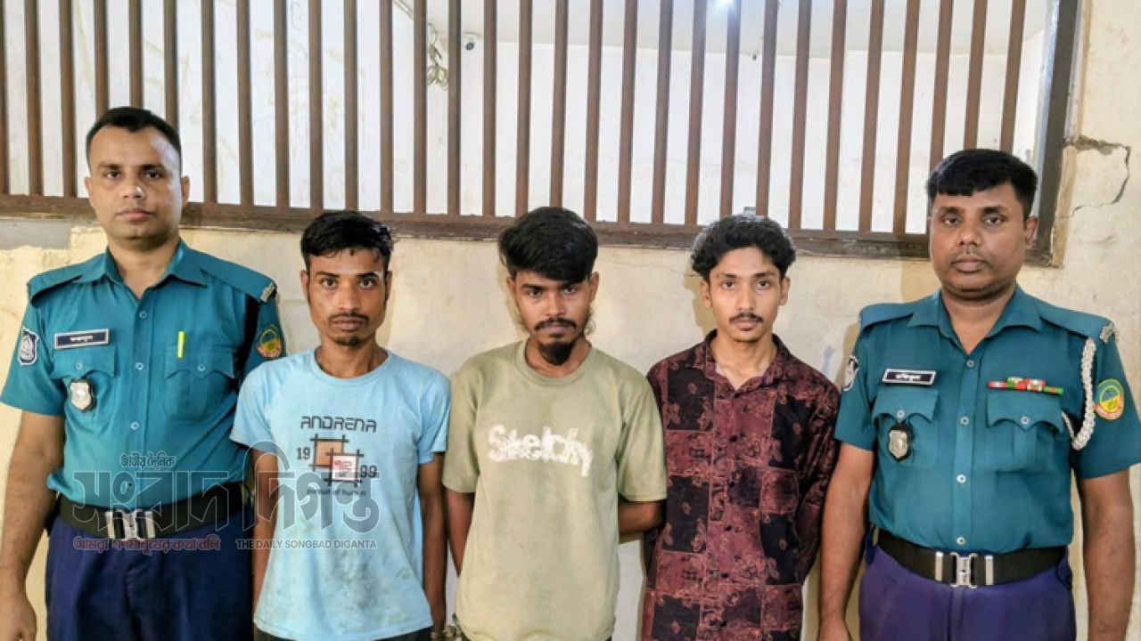 টঙ্গী পশ্চিম থানা পুলিশের অভিযানে রাজনৈতিক মামলার আসামিসহ ৬ জন গ্রেপ্তার 