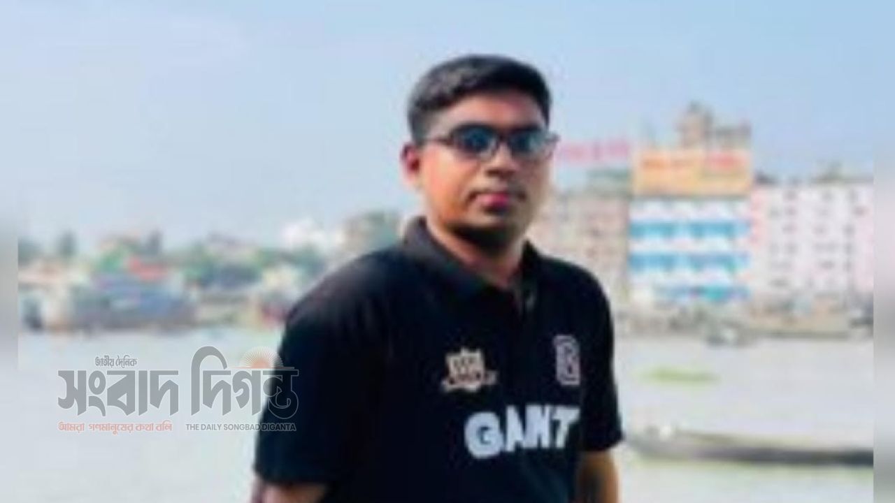 কৃষকের ঘরের সন্তান আসিফ এখন সহকারী সিভিল জজ