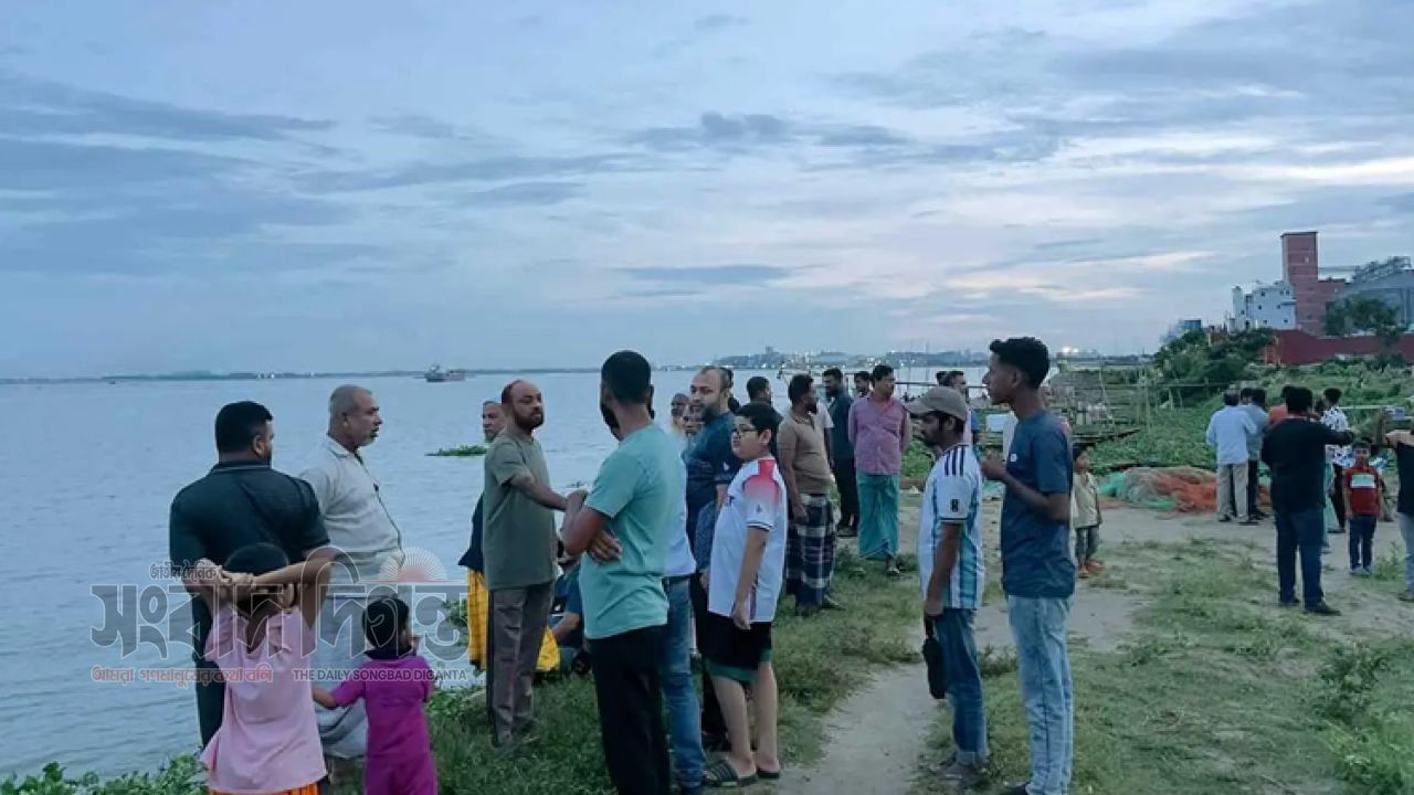 সোনারগাঁয়ে ট্রলারডুবিতে দুই দিন পর একই পরিবারের তিনজনের মরদেহ উদ্ধার