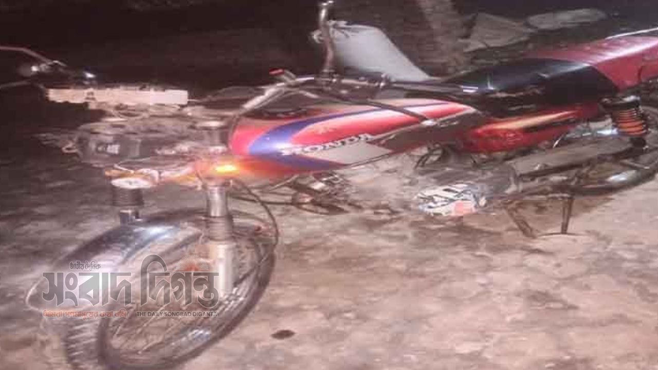 পাঁচবিবিতে বাস-মোটরসাইকেল মুখোমুখি সংঘর্ষে যুবক নিহত