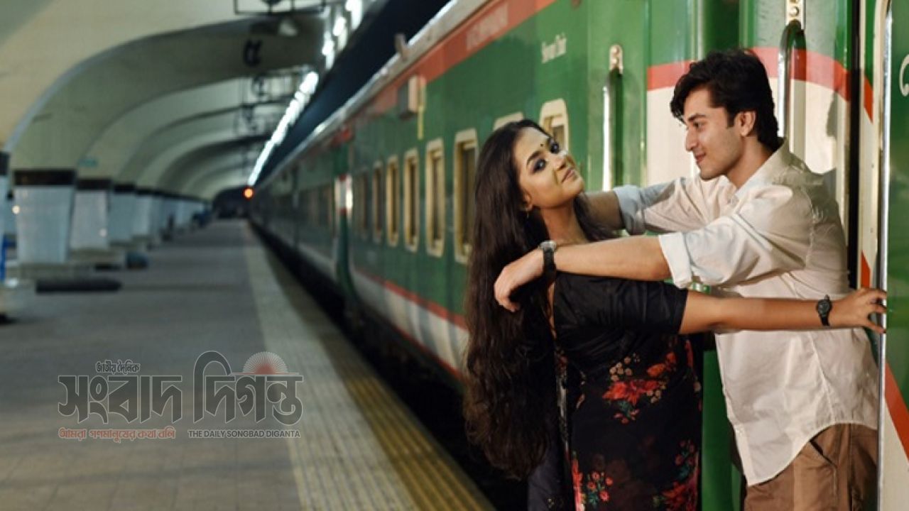 পুরোনো আবহে নতুন মুখে আসছে আবার হঠাৎ বৃষ্টি