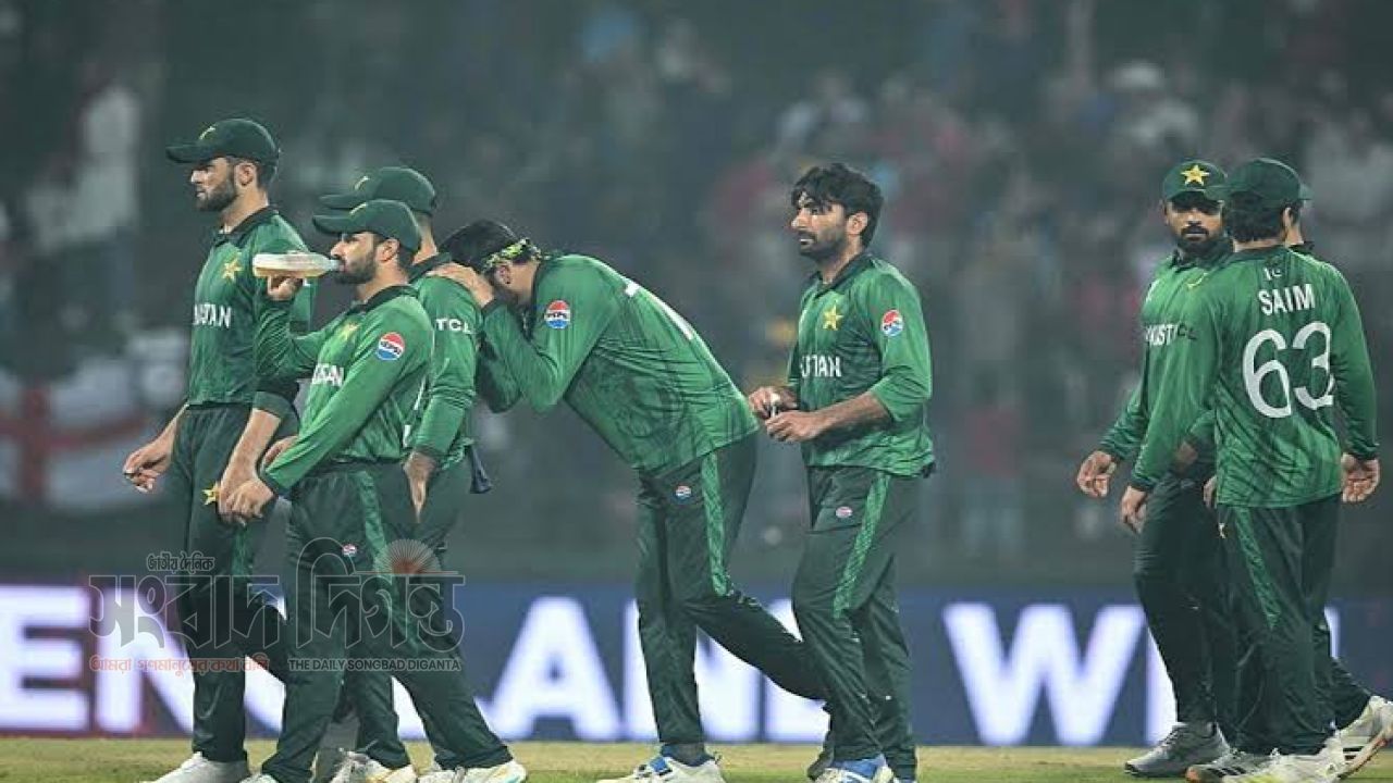 এক বলও মাঠে গড়াল না, বৃষ্টির কারণে সেমিফাইনালে পাকিস্তান