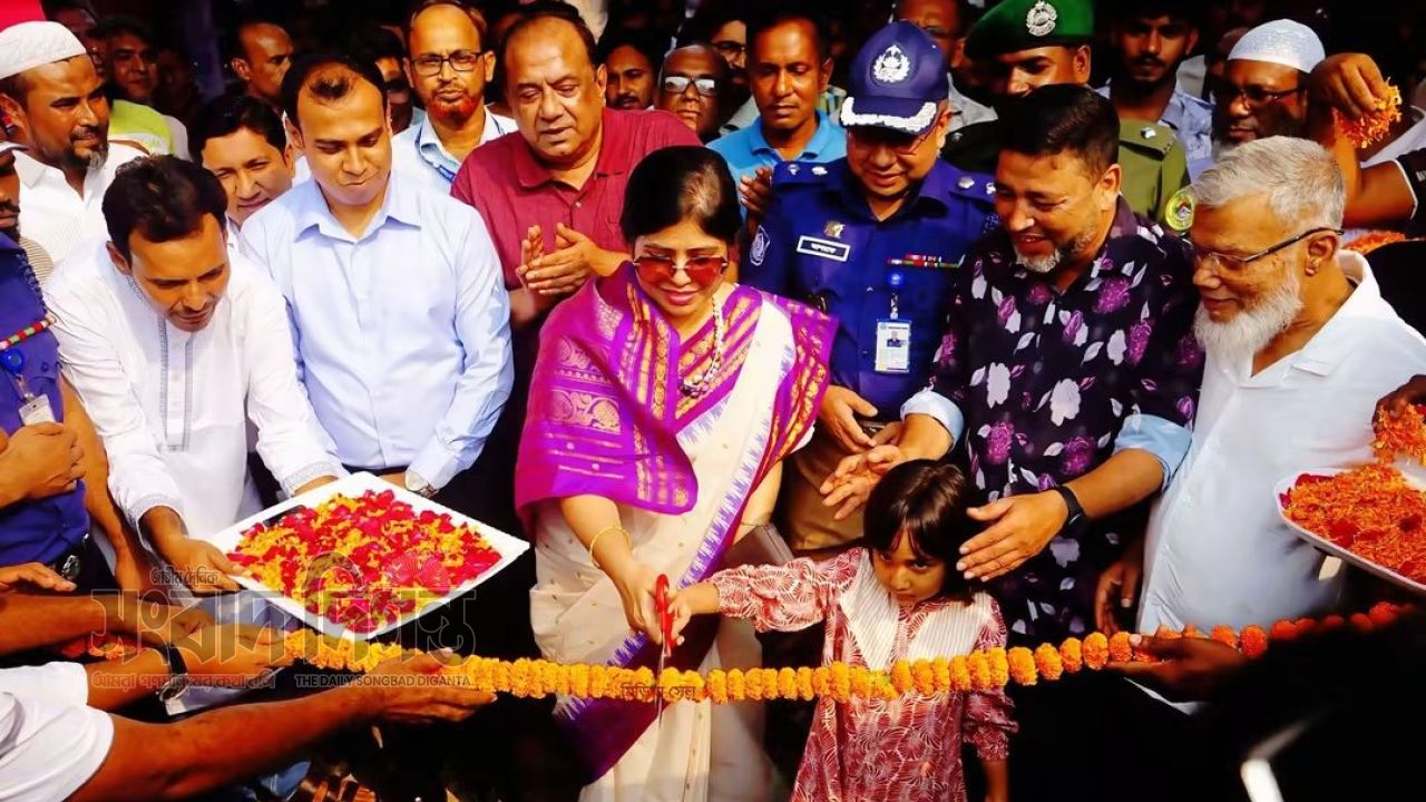 দুই বছর পর ফিরল সাতক্ষীরার ৩০০ বছরের ঐতিহ্যবাহী গুড়পুকুর মেলা
