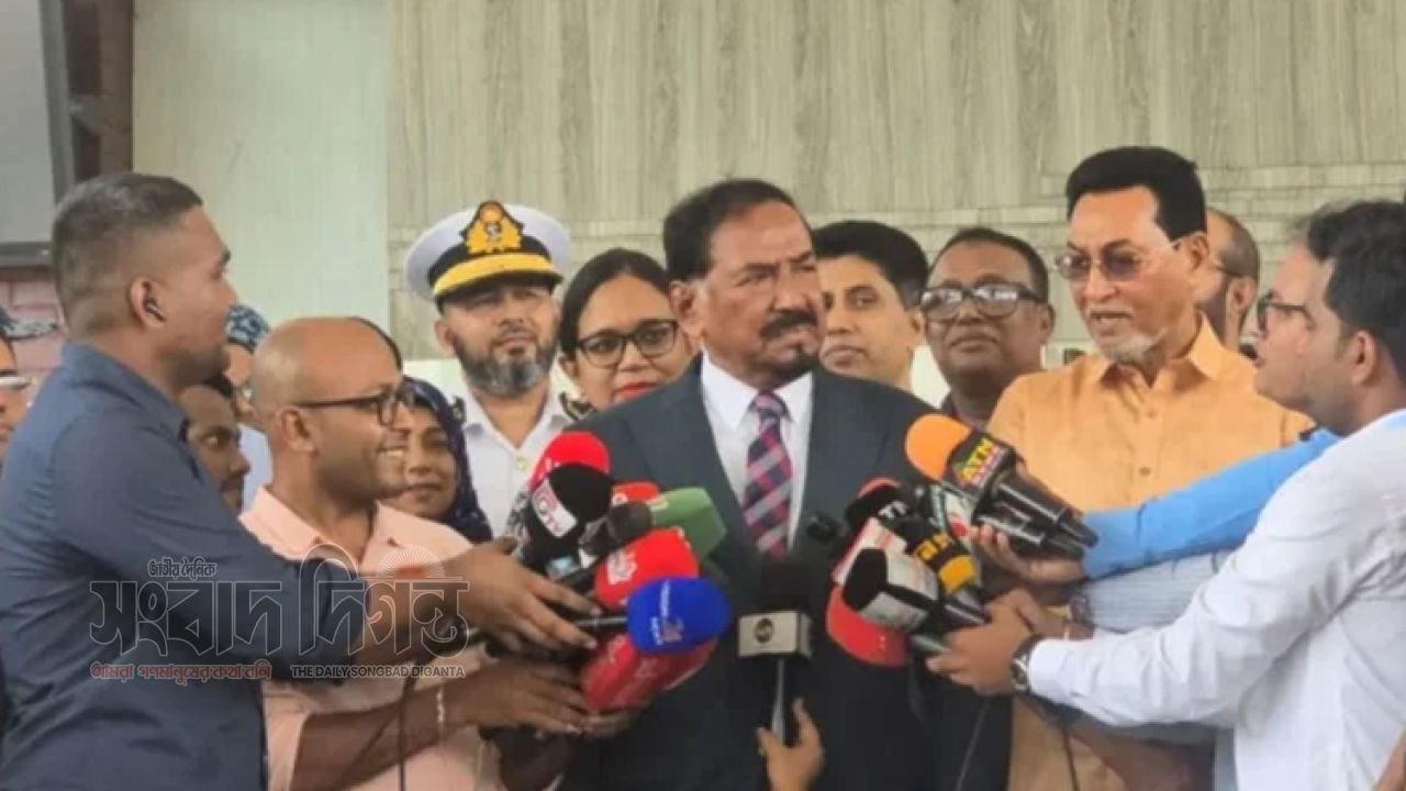 মিষ্টির পদত্যাগ নিয়ে স্পিকারের জরুরি সংবাদ সম্মেলন 