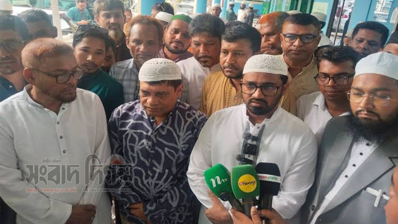 জামায়াতের রাজনৈতিক বক্তব্য নিয়ে প্রশ্ন তুললেন রাশেদ খান