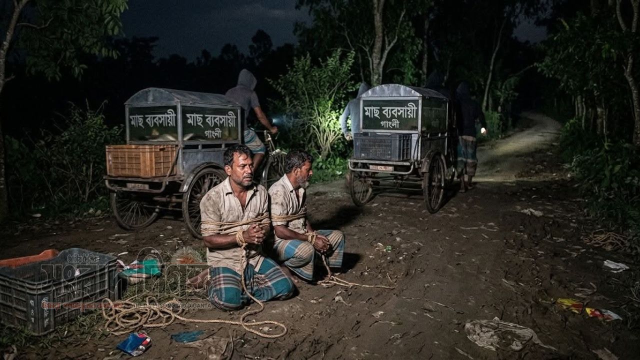 গাংনীতে অস্ত্র ঠেকিয়ে ভ্যান ও টাকা ছিনতাই