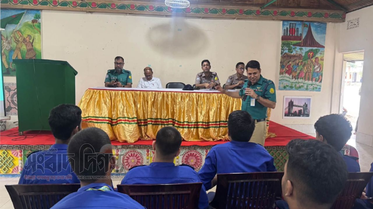 ট্রাফিক আইন মানবো, নিরাপদ সিলেট গড়বো
