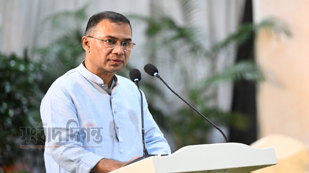  যানজট নিরসনে বৃত্তাকার সড়ক নির্মাণে গতি বাড়ানোর নির্দেশ প্রধানমন্ত্রীর