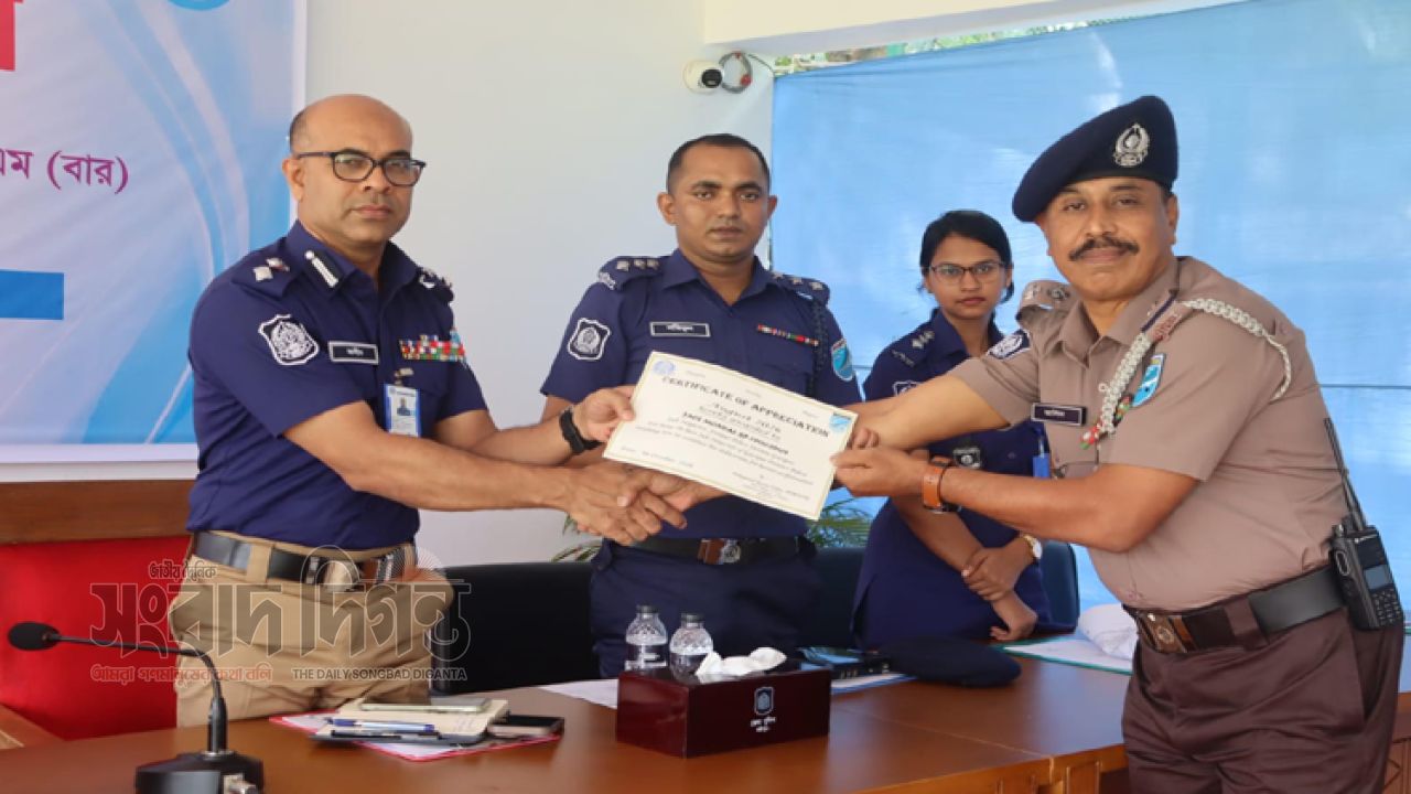 দ্বিতীয়বারের মতো গাজীপুর জেলার শ্রেষ্ঠ এসআই নির্বাচিত হলেন শ্রীপুর মডেল থানার আ. জলিল মন্ডল  
