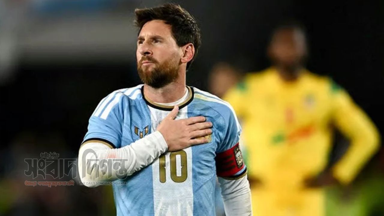  শেষ ম্যাচের আগে রিভার প্লেটের বিশেষ সম্মান পেলেন মেসি 