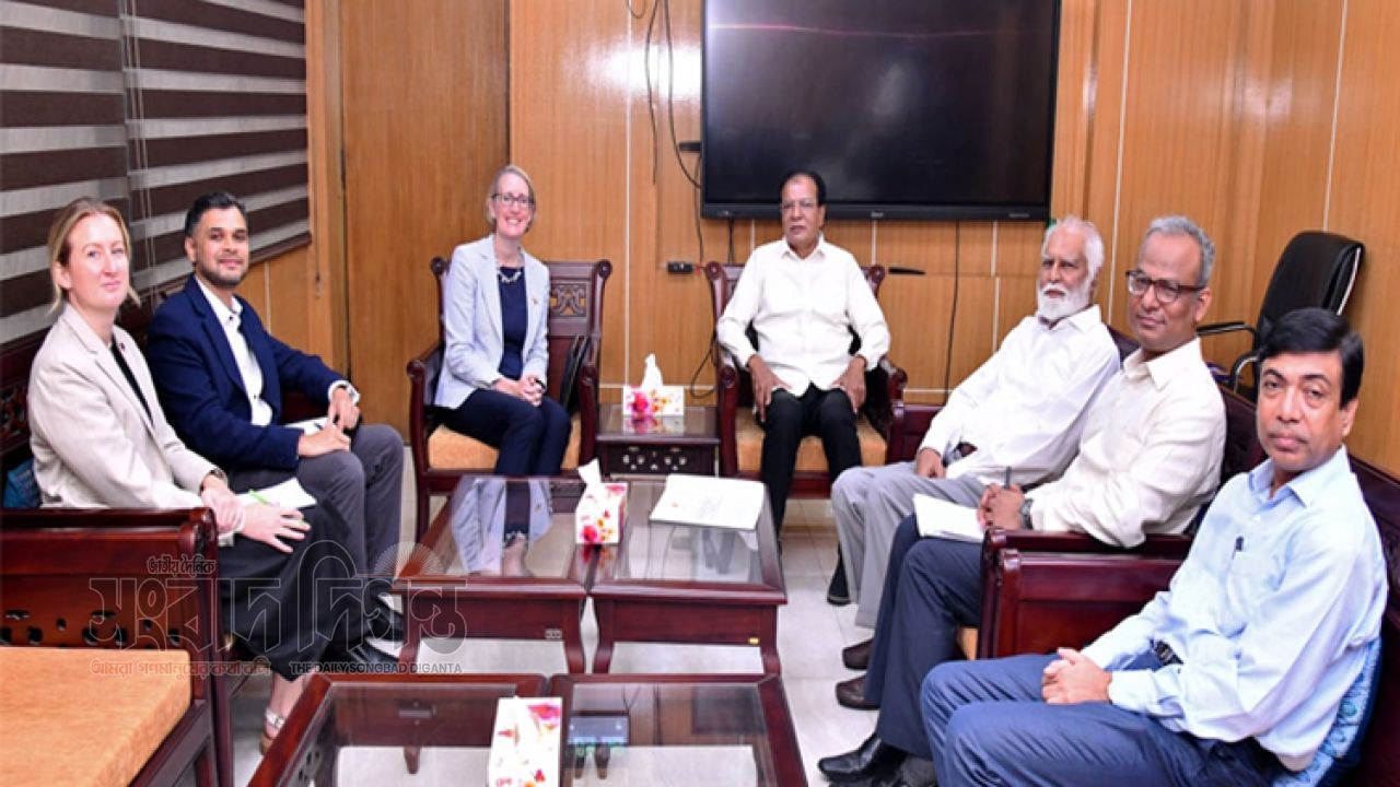 দুর্যোগ ব্যবস্থাপনা মন্ত্রীর সঙ্গে ব্রিটিশ হাইকমিশনারের সৌজন্য সাক্ষাৎ