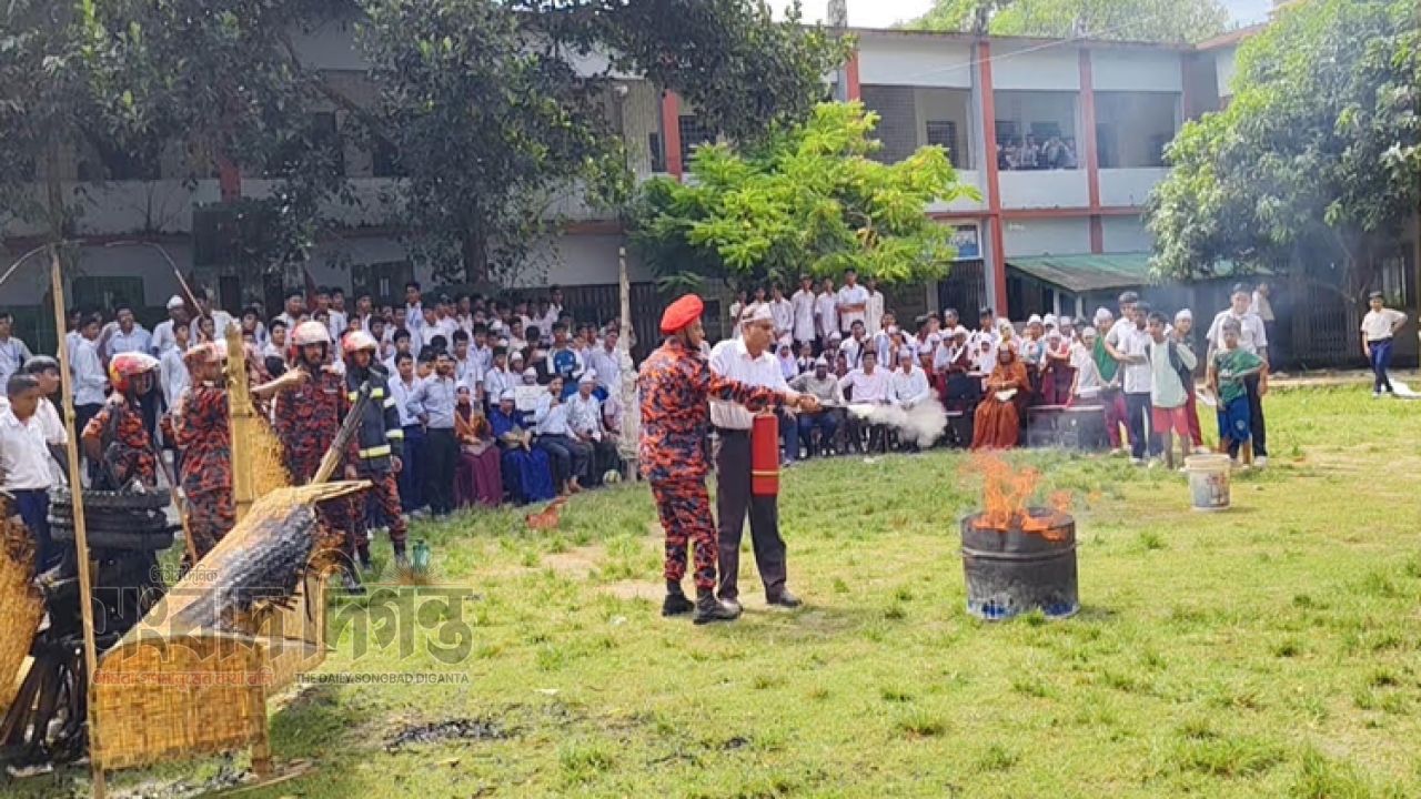 কসবায় আন্তর্জাতিক দুর্যোগ প্রশমন দিবসে র‍্যালি, মহড়া ও বিভিন্ন কর্মসূচি পালিত