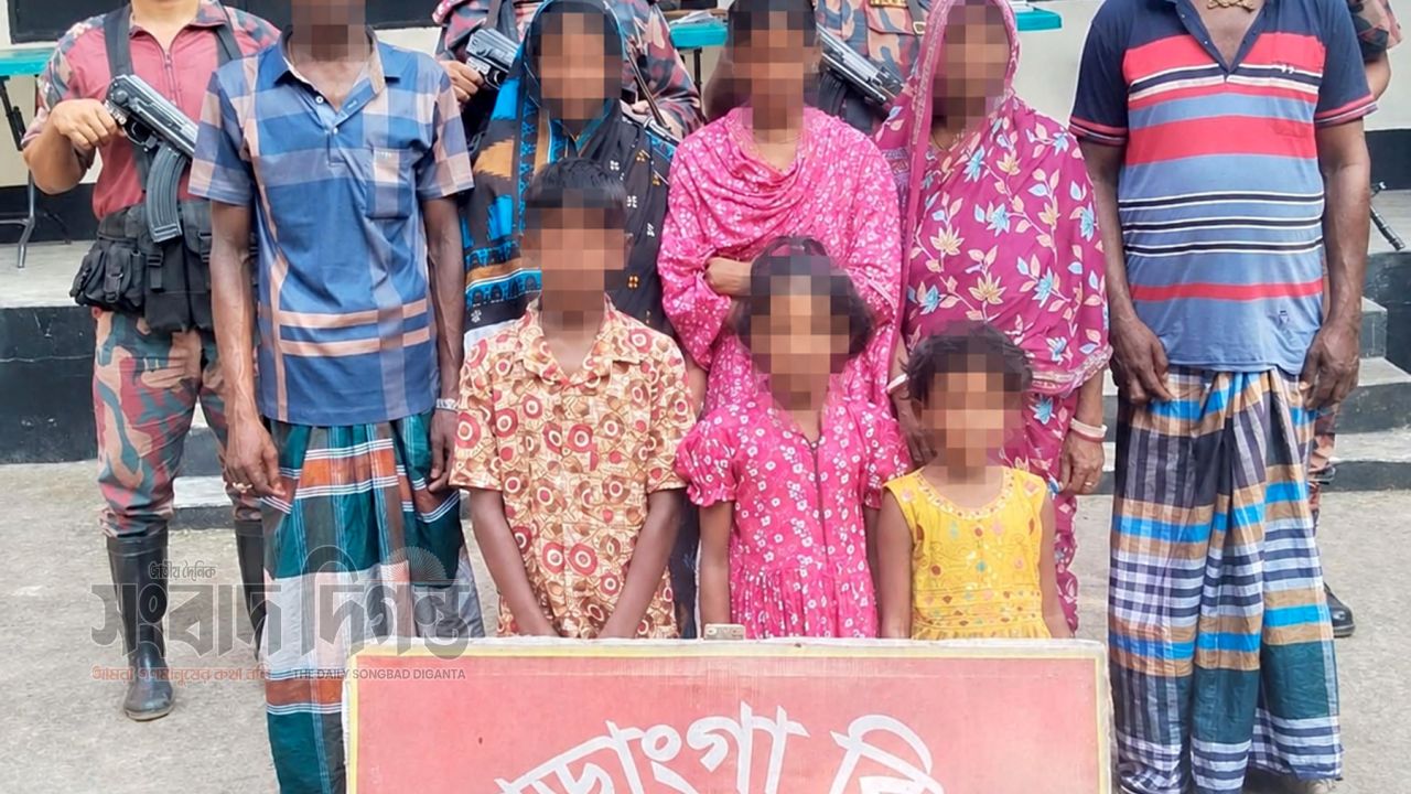 মহেশপুর সীমান্ত দিয়ে অবৈধ ভাবে ভারত যাওয়ার চেষ্টা,নারী শিশুসহ ৮ জন আটক 