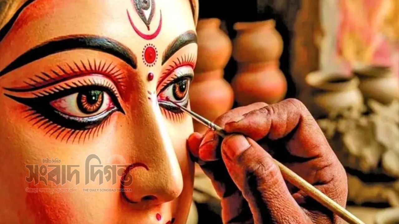 আগামীকাল মহাষষ্ঠীর মধ্য দিয়ে শুরু শারদীয় দুর্গোৎসব 