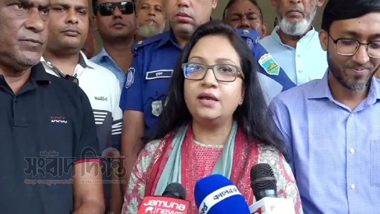 দুর্গাপূজায় বিশৃঙ্খলা করলে কঠোর ব্যবস্থা: সমাজকল্যাণ প্রতিমন্ত্রী