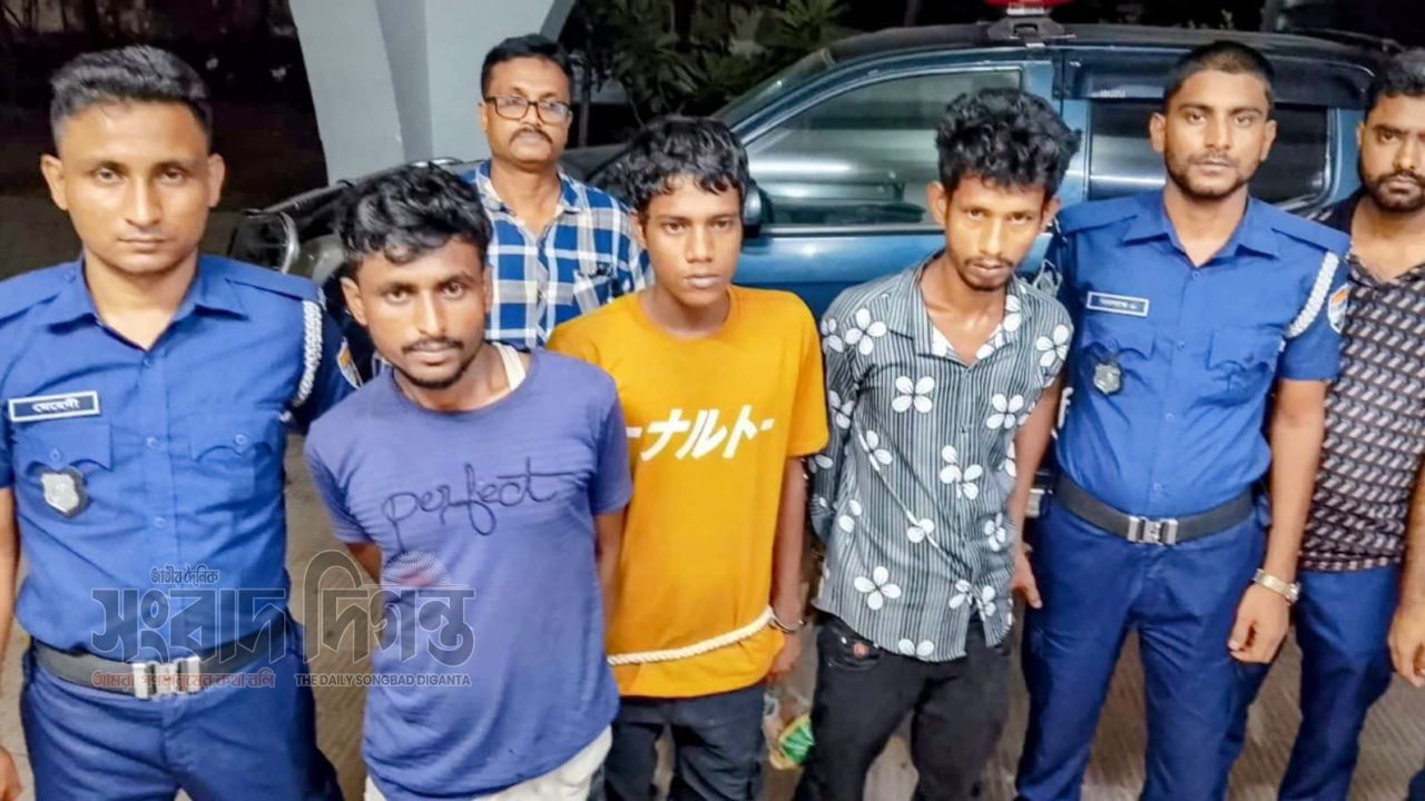 জয়দেবপুর রেলওয়ে পুলিশ ফাঁড়িতে হামলা, অভিযানে আটক ৩