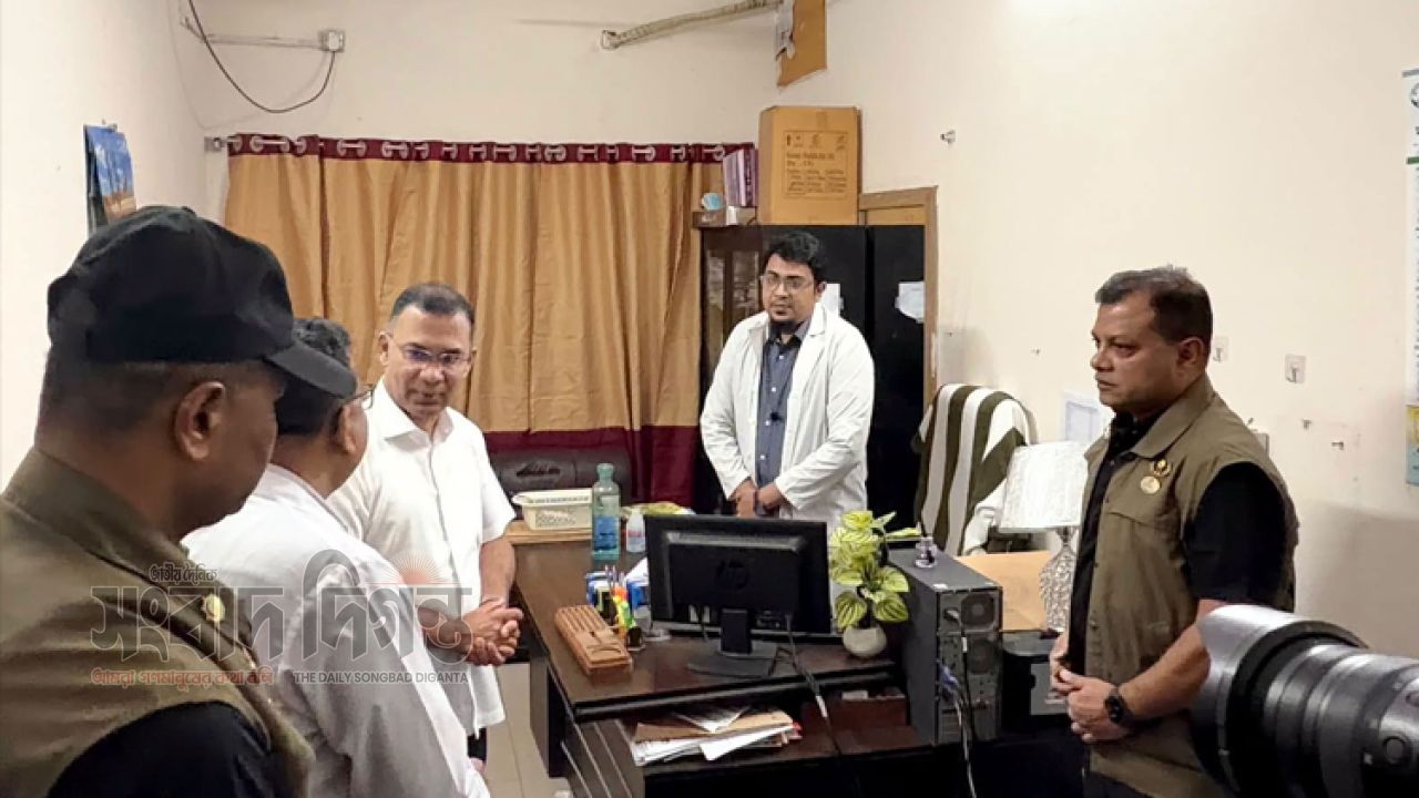 শিশু হাসপাতালে চিকিৎসকের কক্ষে ধূমপান, সাময়িক বরখাস্তের নির্দেশ প্রধানমন্ত্রীর