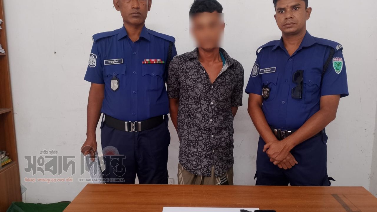 সিলেটের কানাইঘাট থানা পুলিশের অভিযানে ৪০০ পিস ইয়াবাসহ ০১ মাদক ব্যবসায়ী গ্রেফতার 