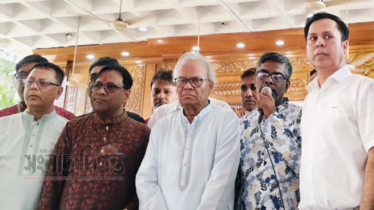 দুর্গাপূজার মূল বার্তা সত্য ও ন্যায় প্রতিষ্ঠা রিজভী