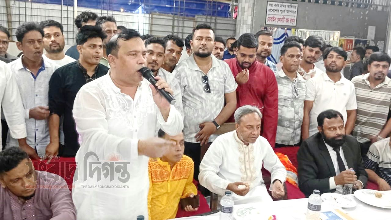 কসবায় পূজামণ্ডপ পরিদর্শনে আলহাজ্ব কবির আহমেদ ভূঁইয়া