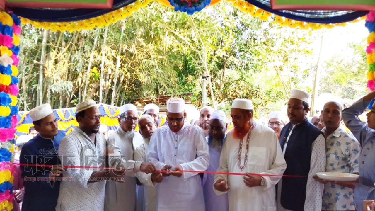 গঙ্গাচড়ায় মাদ্রাসার নতুন ভবন উদ্বোধন