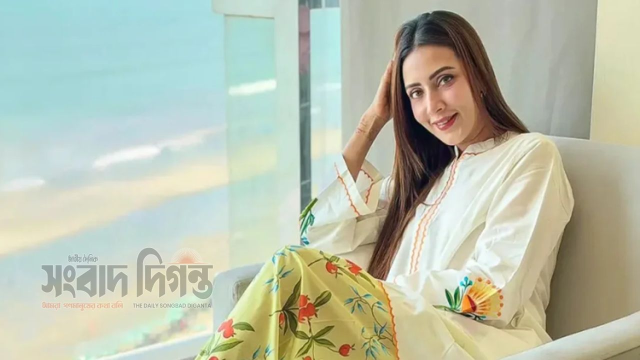 নতুন সিনেমা ‘জীবন অপেরা’র শুটিং শেষ করলেন মিম