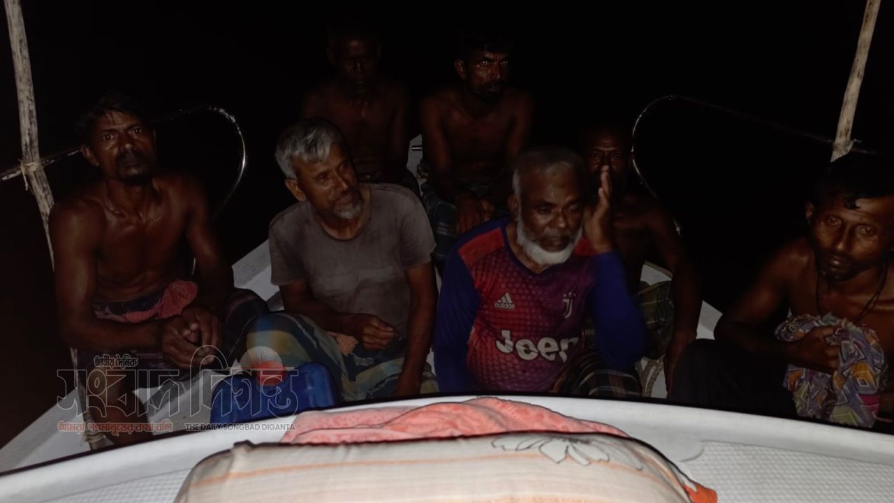 সুন্দরবনের নিষিদ্ধ অভয়ারণ্যে মাছ-কাঁকড়া শিকার, ৭ জেলে আটক 