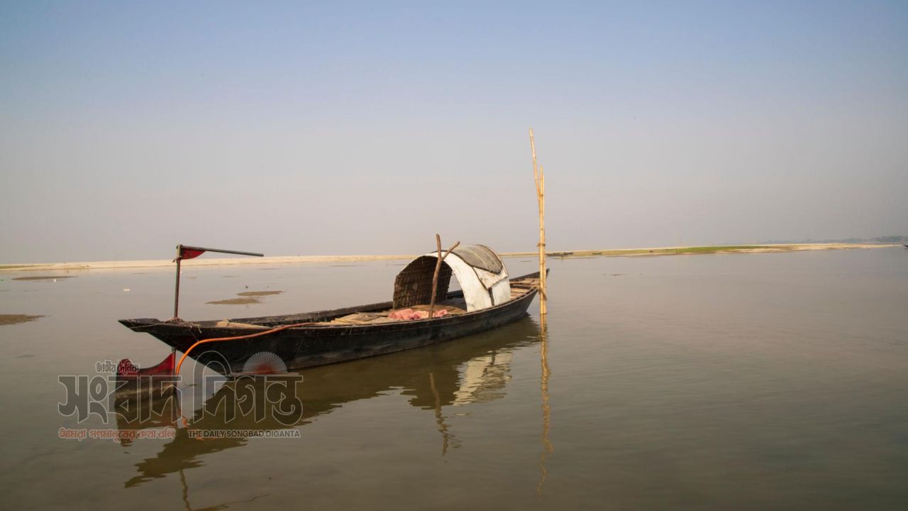 পদ্মার চরের দখল নিয়ে কাকন-কালু বাহিনীর গোলাগুলি, আতঙ্কে জেলে ও কৃষক