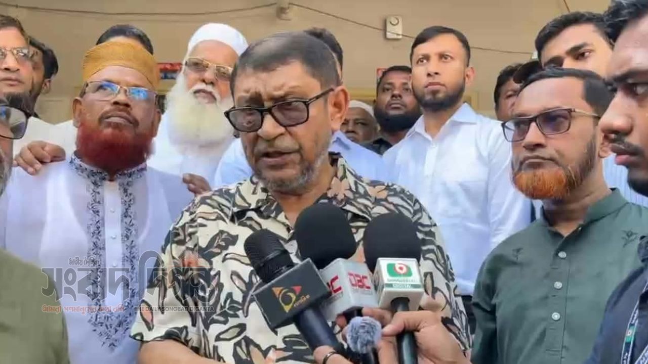 ভোগান্তি কমাতে অ্যাম্বুলেন্স পুল গঠনের পরিকল্পনা করছে সরকার: স্বাস্থ্যমন্ত্রী