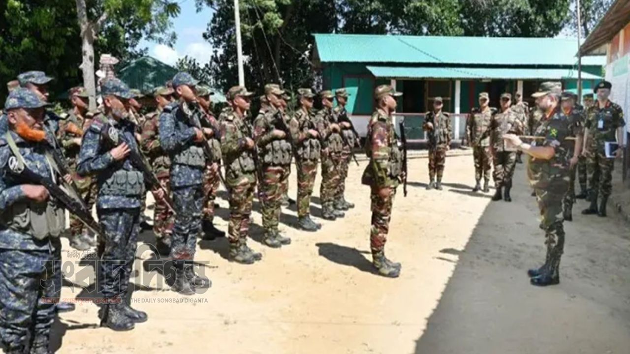 পার্বত্য চট্টগ্রামে সেনা ক্যাম্প পরিদর্শনে সেনাপ্রধান
