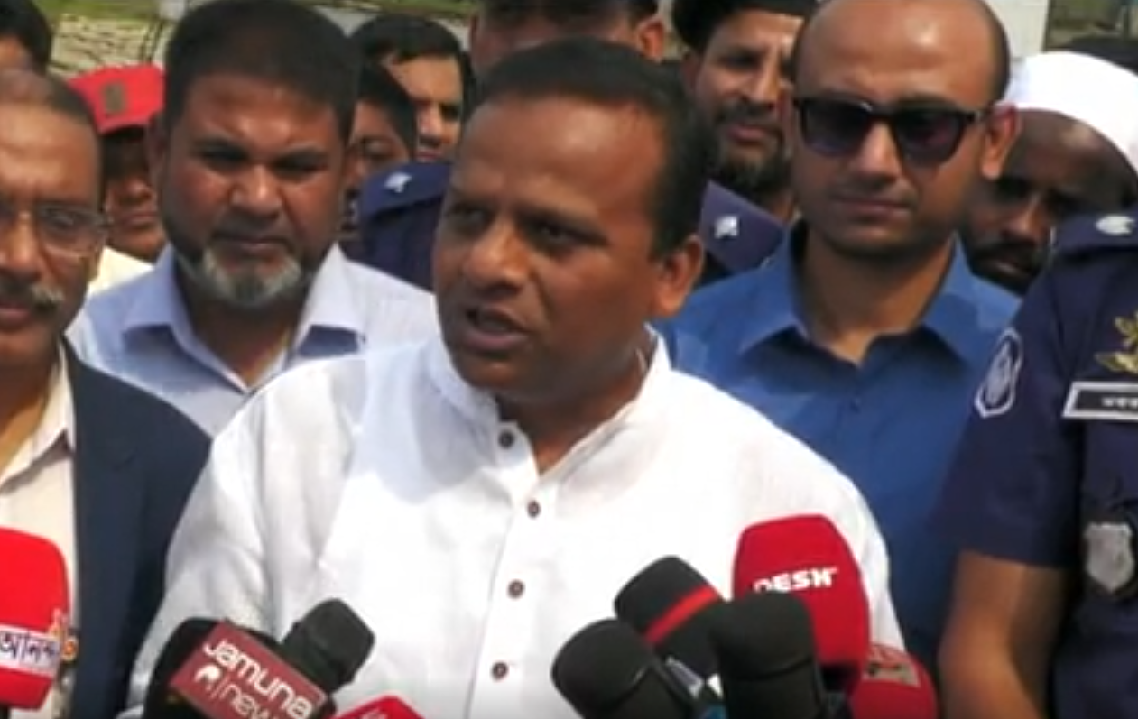 পাটুরিয়া ঘাটে নিরাপত্তা ও সেবা পরিস্থিতি দেখলেন নৌ-পরিবহন প্রতিমন্ত্রী